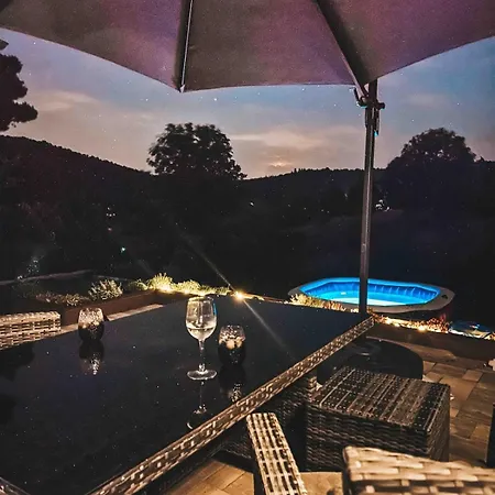 בית נופש Miracle *